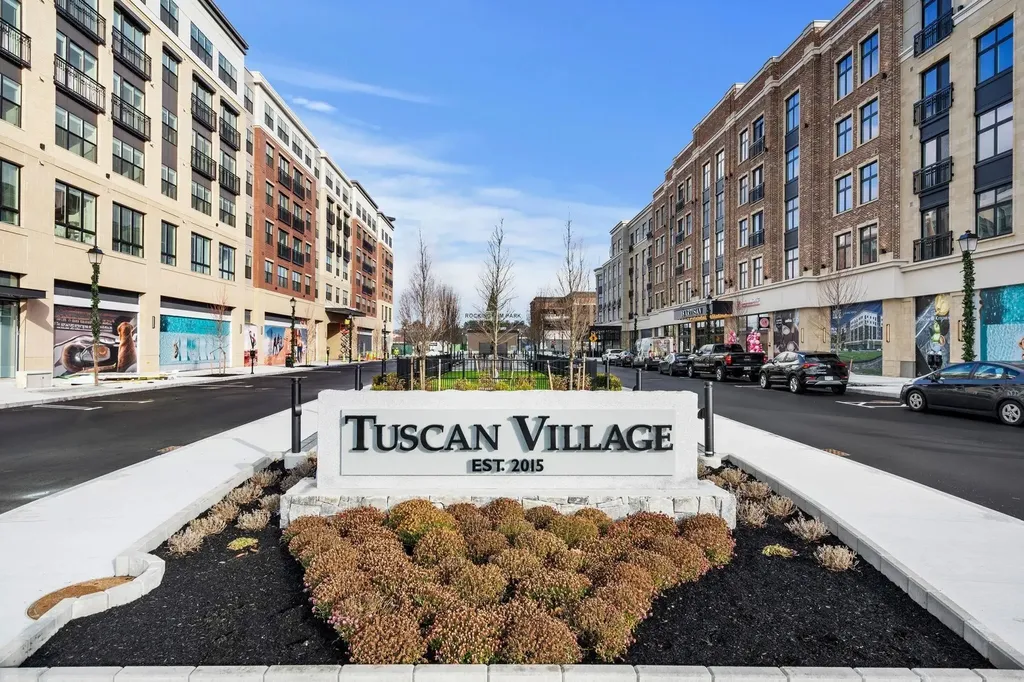 18 Artisan Drive Salem NH 03079