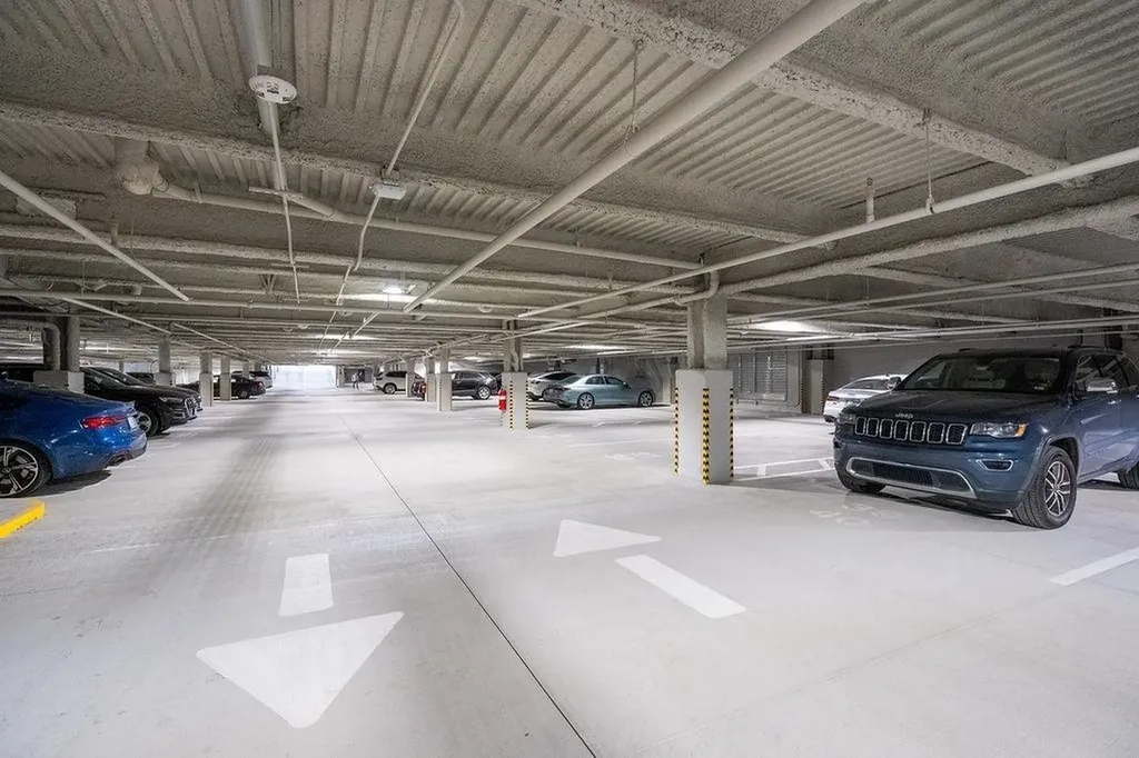 18 Artisan Drive Salem NH 03079