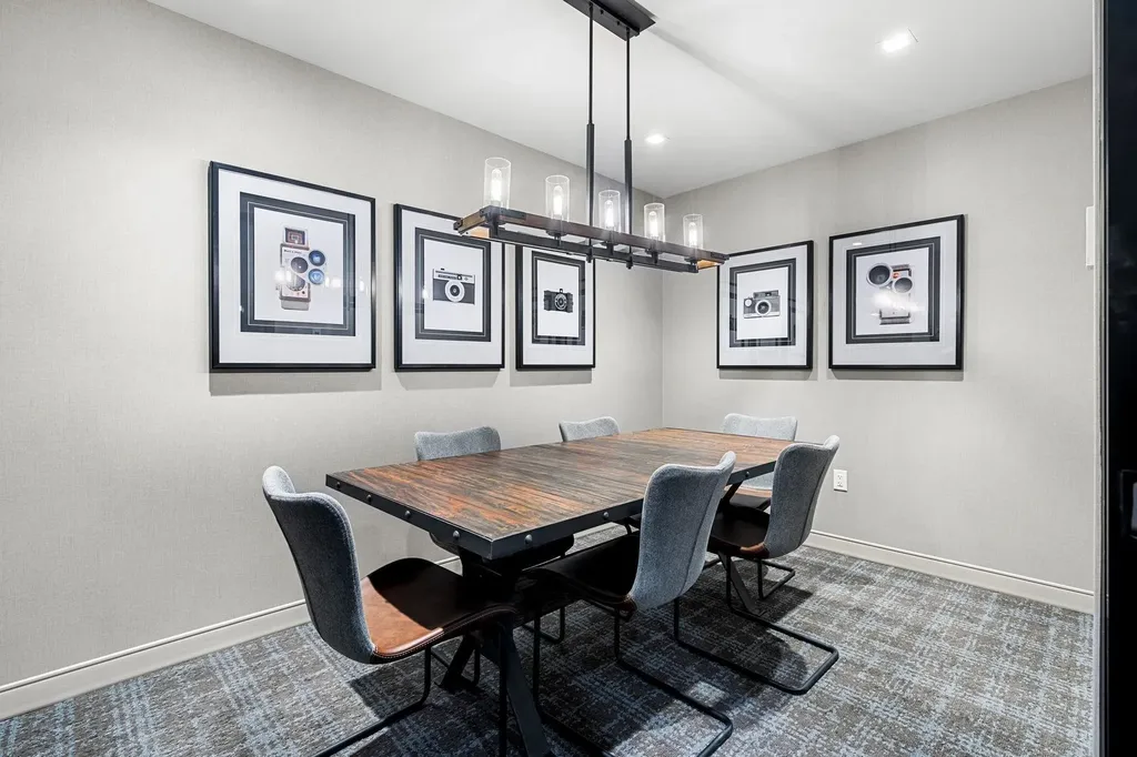 18 Artisan Drive Salem NH 03079