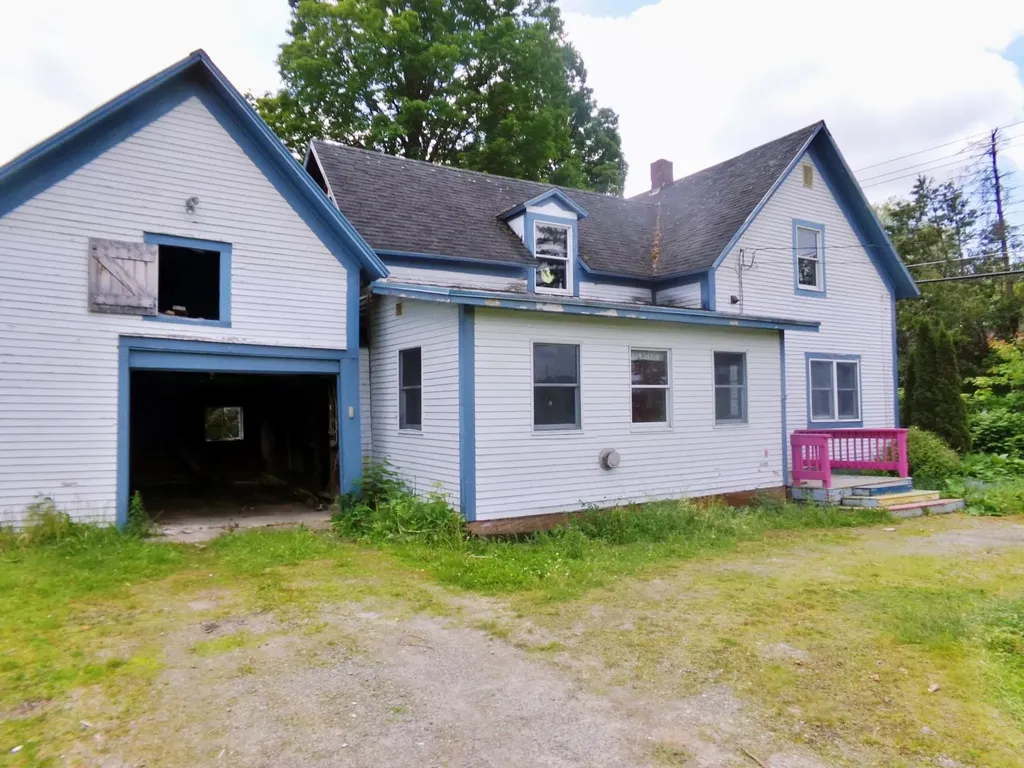 67 Eastern Avenue Newport Town VT 05857