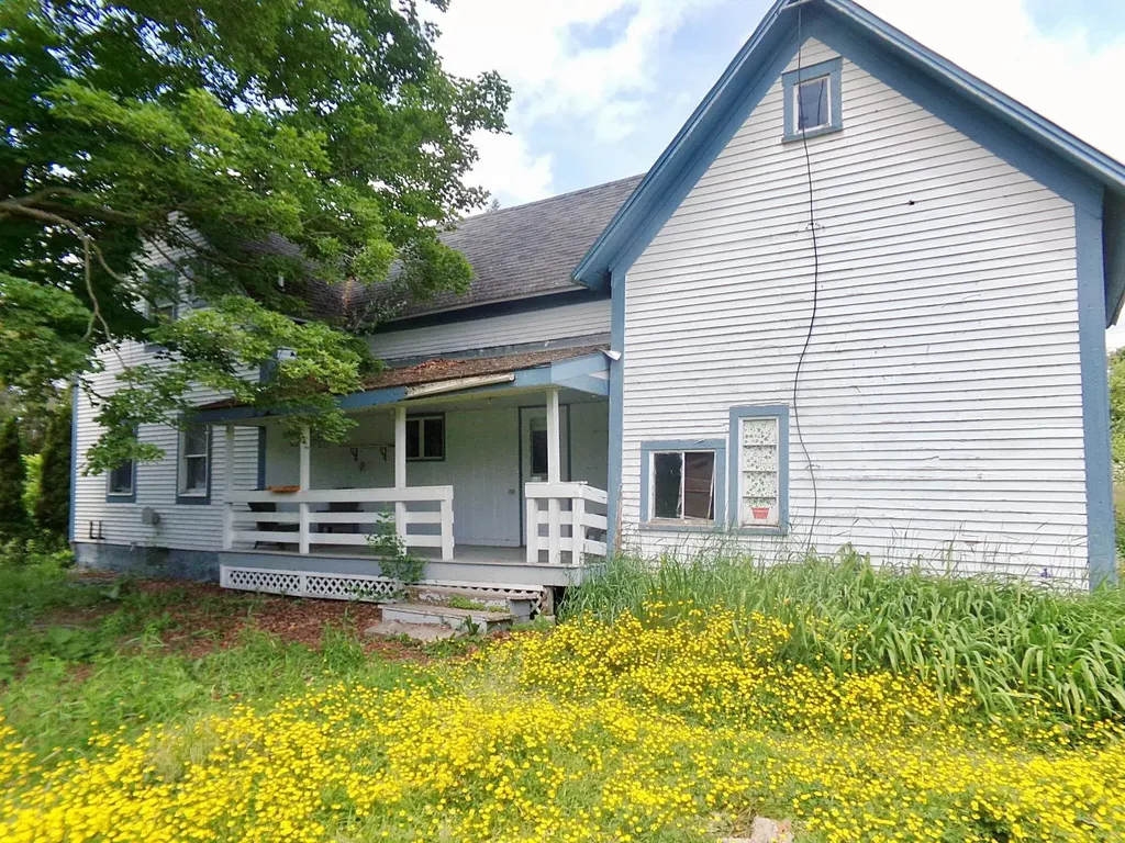 67 Eastern Avenue Newport Town VT 05857