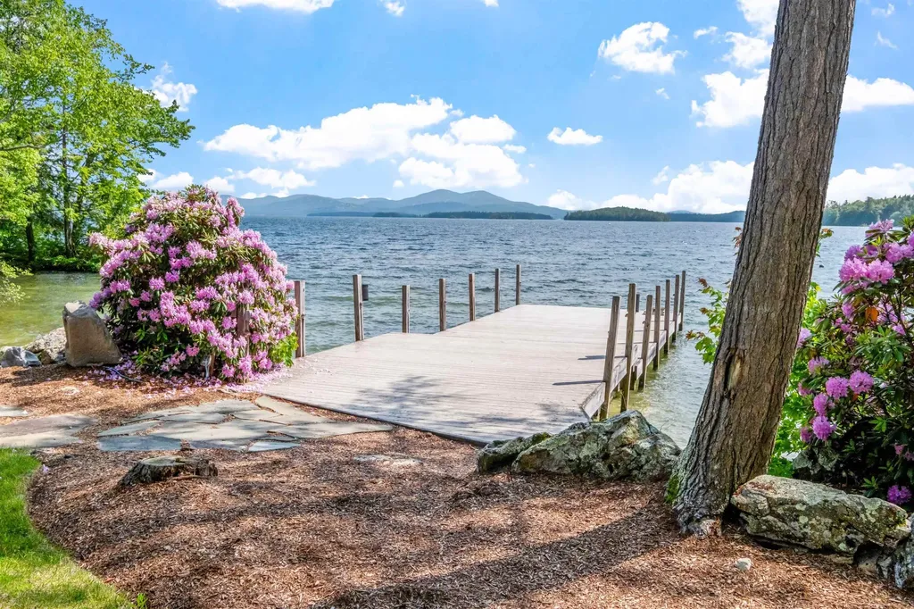 79 Echo Landing Road Moultonborough NH 03254