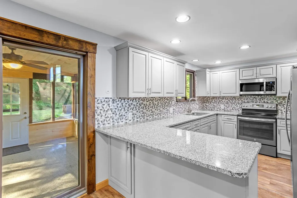 1025 Concord Stage Road Weare NH 03281