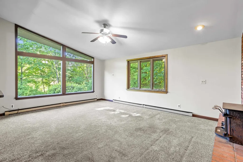1025 Concord Stage Road Weare NH 03281