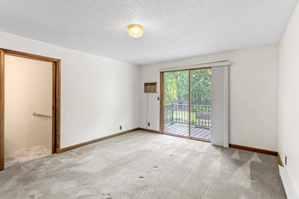 1025 Concord Stage Road Weare NH 03281