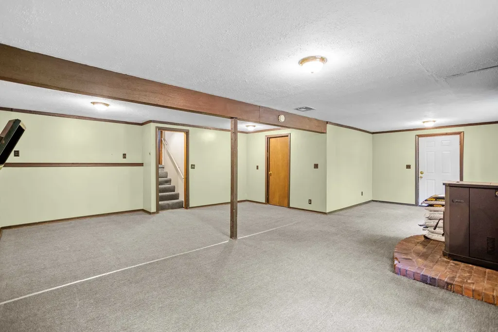 1025 Concord Stage Road Weare NH 03281