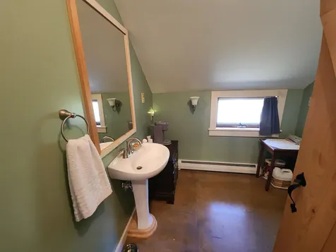 15b Keyes Hollow Road Acworth NH 03607