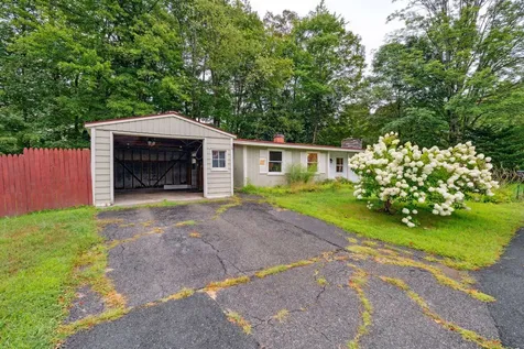 16 Brierbrook Lane Springfield VT 05156