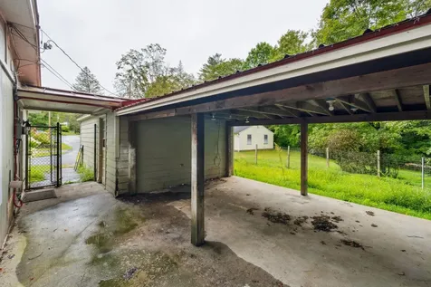 16 Brierbrook Lane Springfield VT 05156