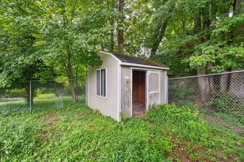 16 Brierbrook Lane Springfield VT 05156