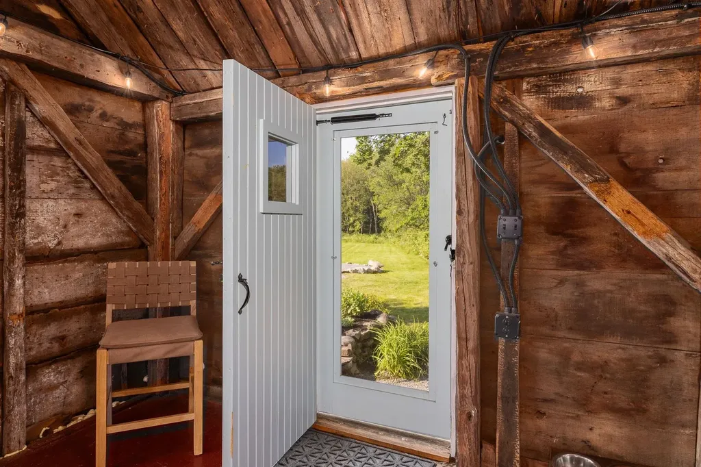 45 Atlantic Avenue North Hampton NH 03862