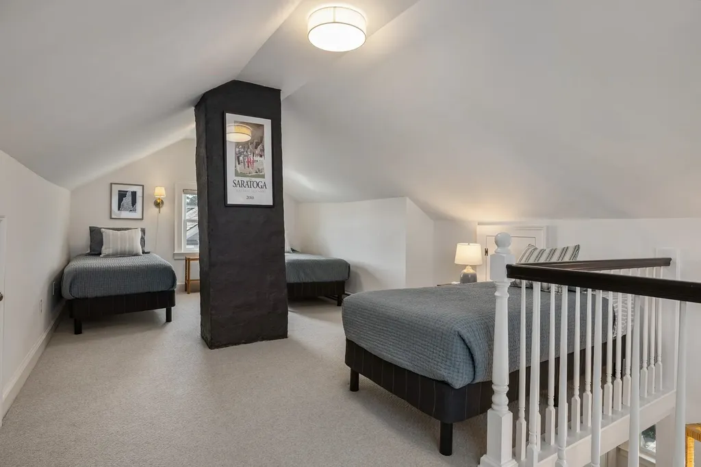 45 Atlantic Avenue North Hampton NH 03862