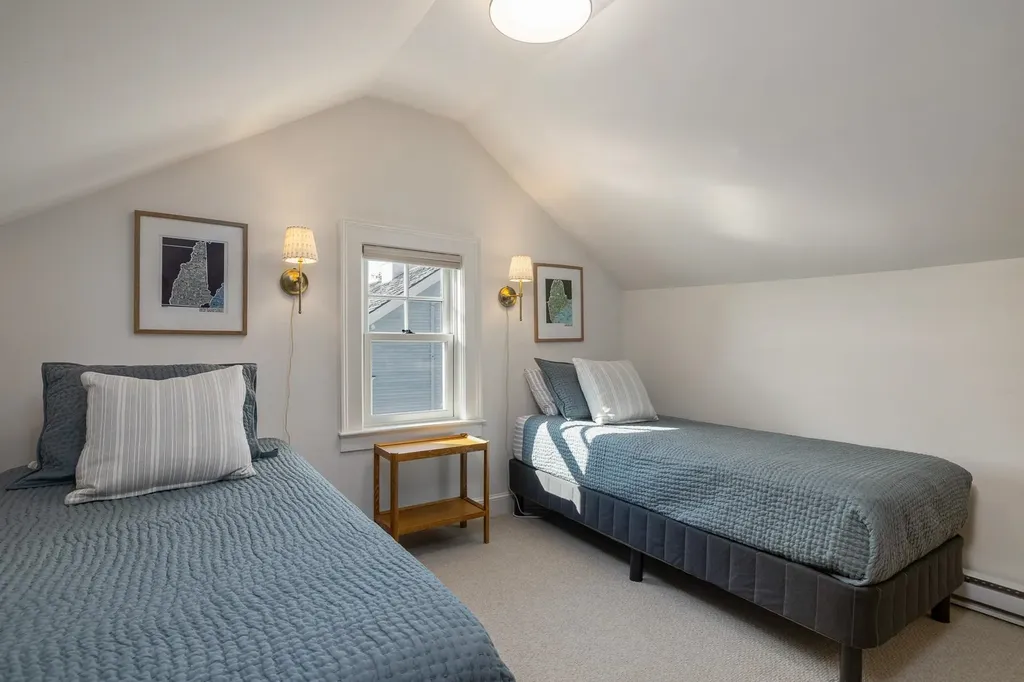 45 Atlantic Avenue North Hampton NH 03862