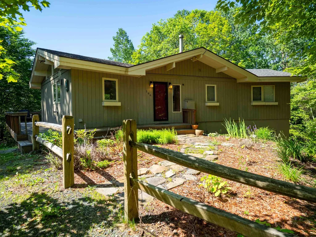 166 Robbins Hill Hartford VT 05059