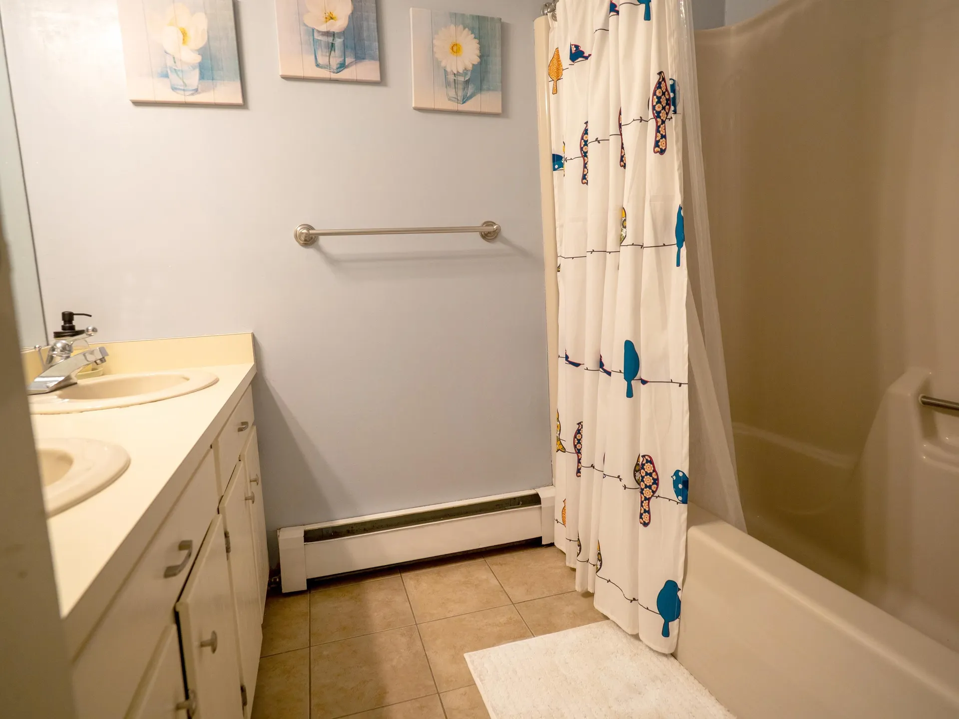 166 Robbins Hill Hartford VT 05059