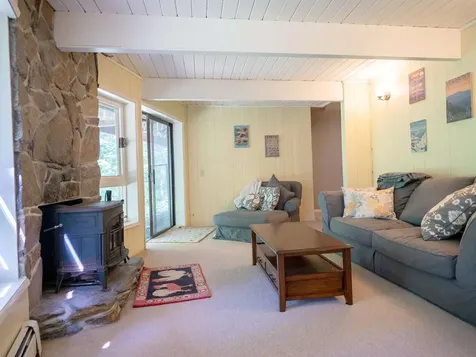 166 Robbins Hill Hartford VT 05059