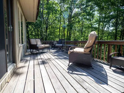 166 Robbins Hill Hartford VT 05059