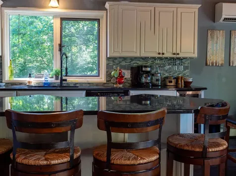 166 Robbins Hill Hartford VT 05059