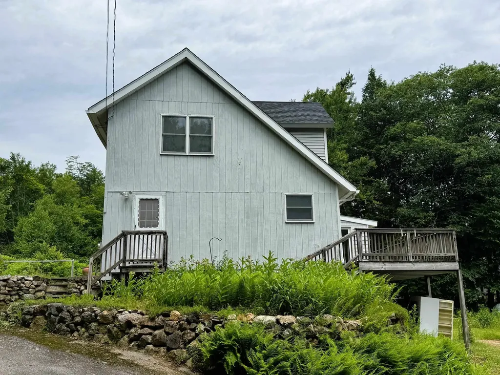 390 Stage Road Nottingham NH 03291