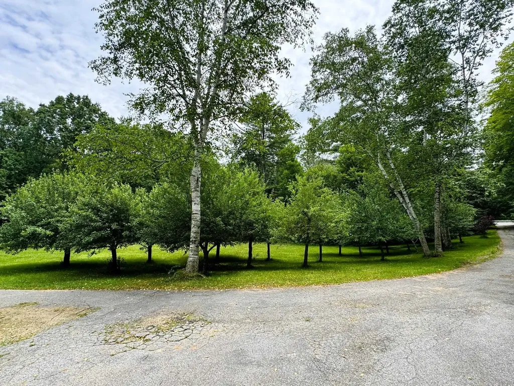 390 Stage Road Nottingham NH 03291