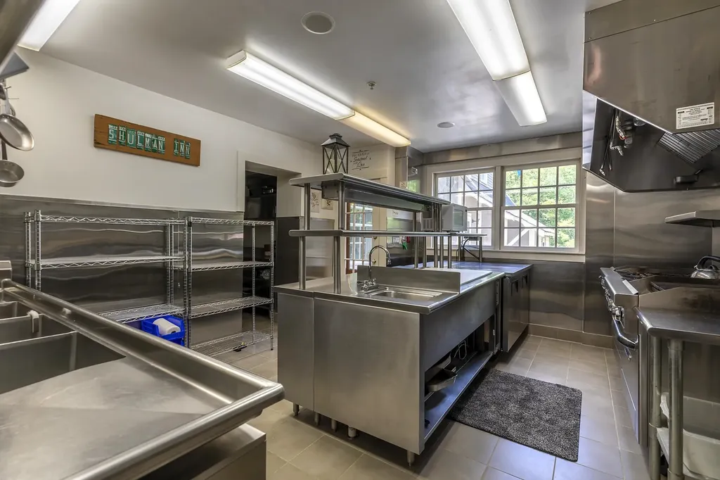 1589 Main Street Cavendish VT 05142