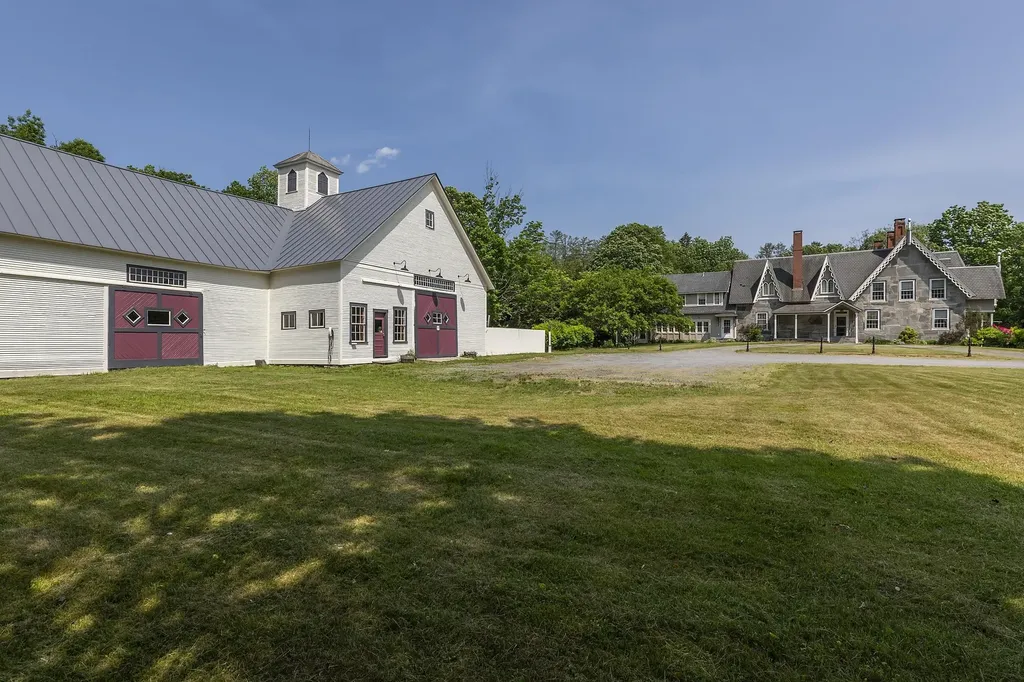 1589 Main Street Cavendish VT 05142