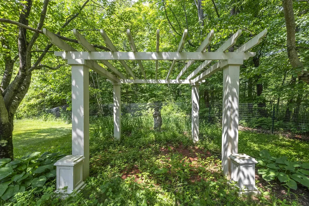 1589 Main Street Cavendish VT 05142