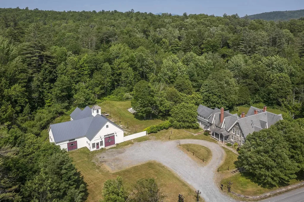 1589 Main Street Cavendish VT 05142