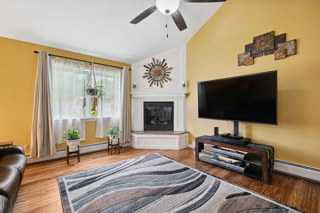 13 Queen Street Barre City VT 05641