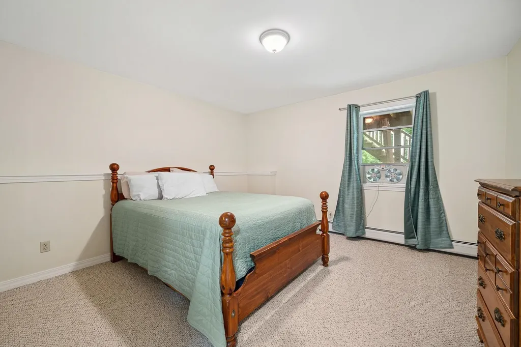 13 Queen Street Barre City VT 05641