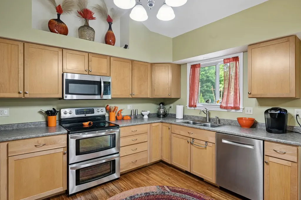 13 Queen Street Barre City VT 05641