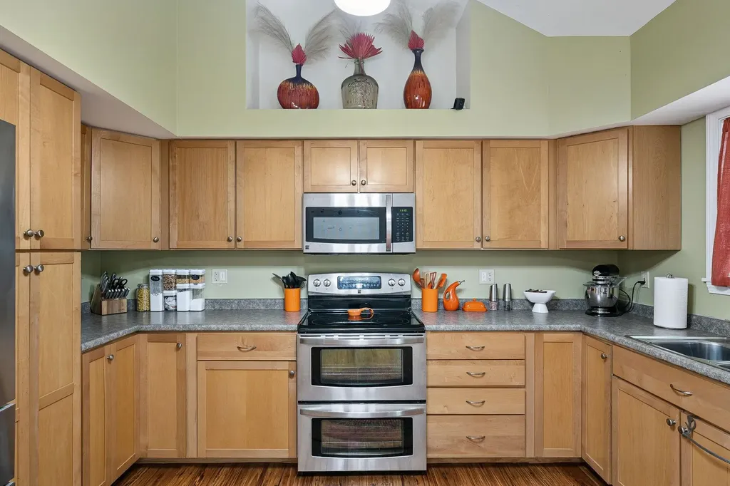 13 Queen Street Barre City VT 05641