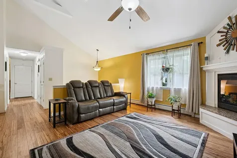 13 Queen Street Barre City VT 05641