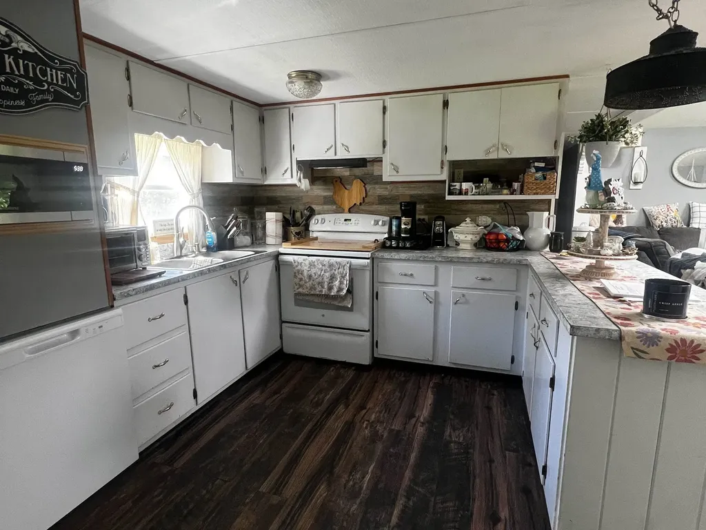 419 Coach Road Chester VT 05143