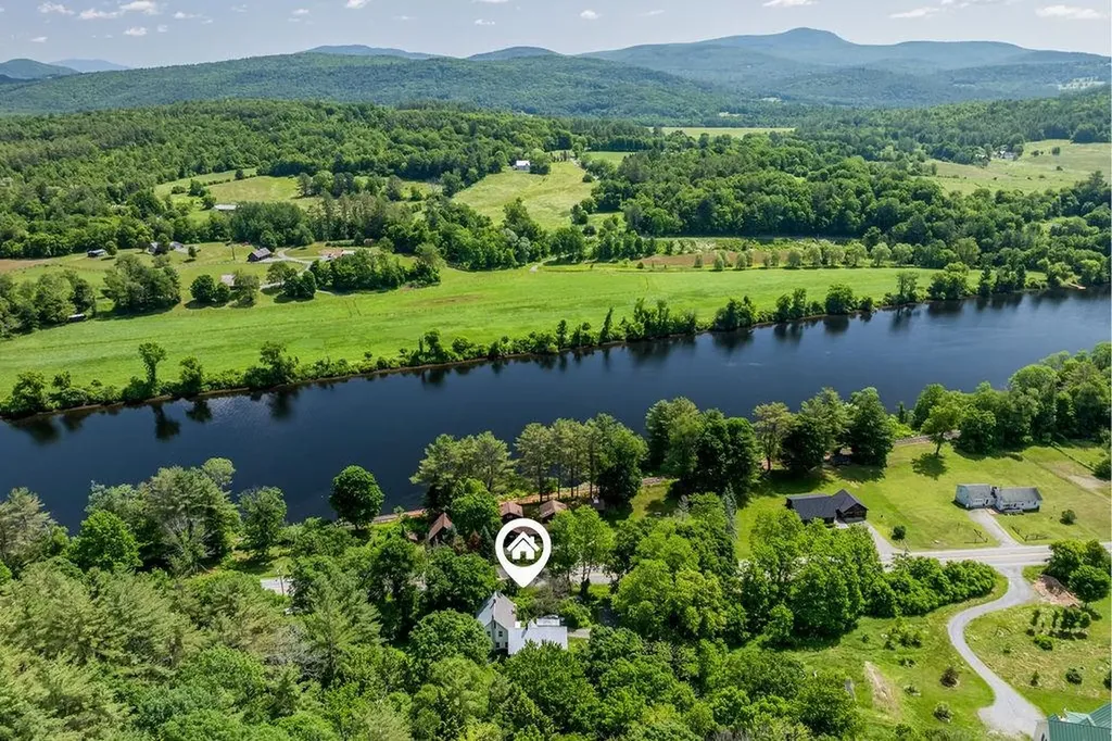5717 Us Route 5 Thetford VT 05054