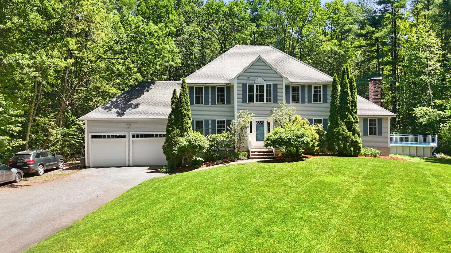 7 Lorraine Drive Londonderry NH 03053
