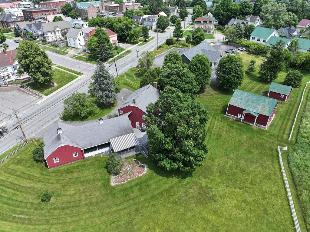 822 Center Street Lyndon VT 05851