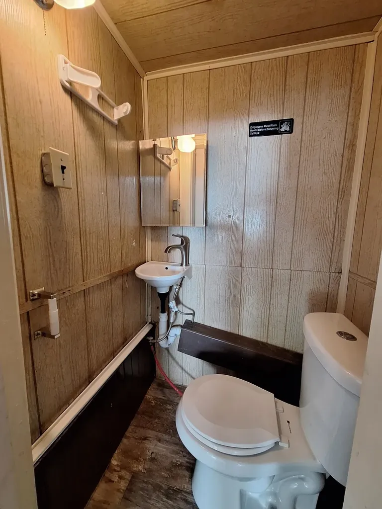 659 Chestnut Street Manchester NH 03104