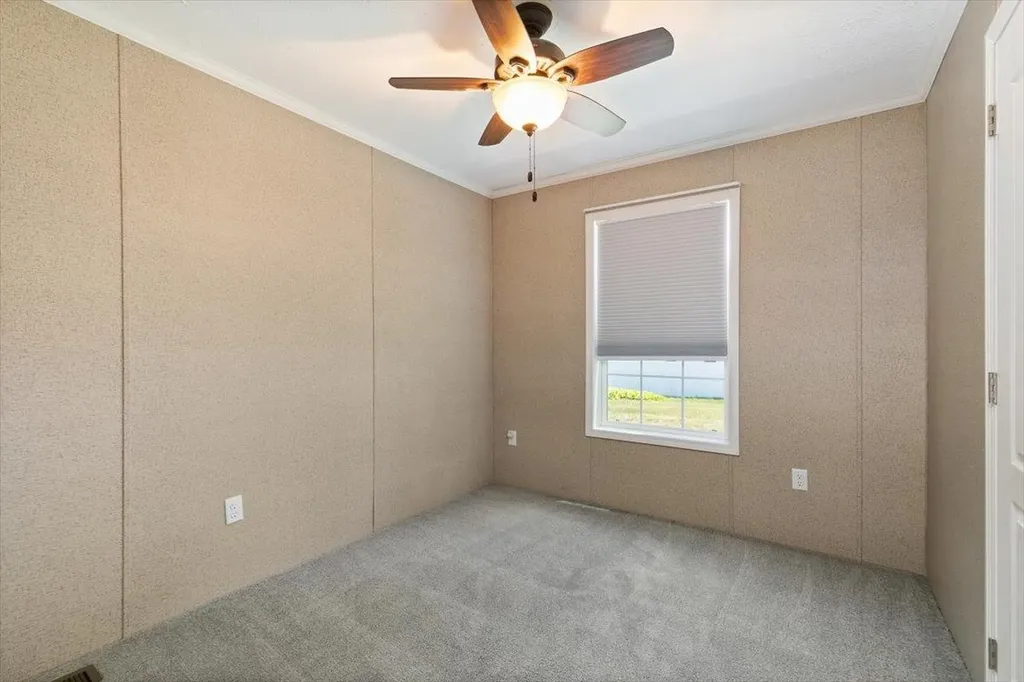 82 Caddy Drive Salem NH 03079