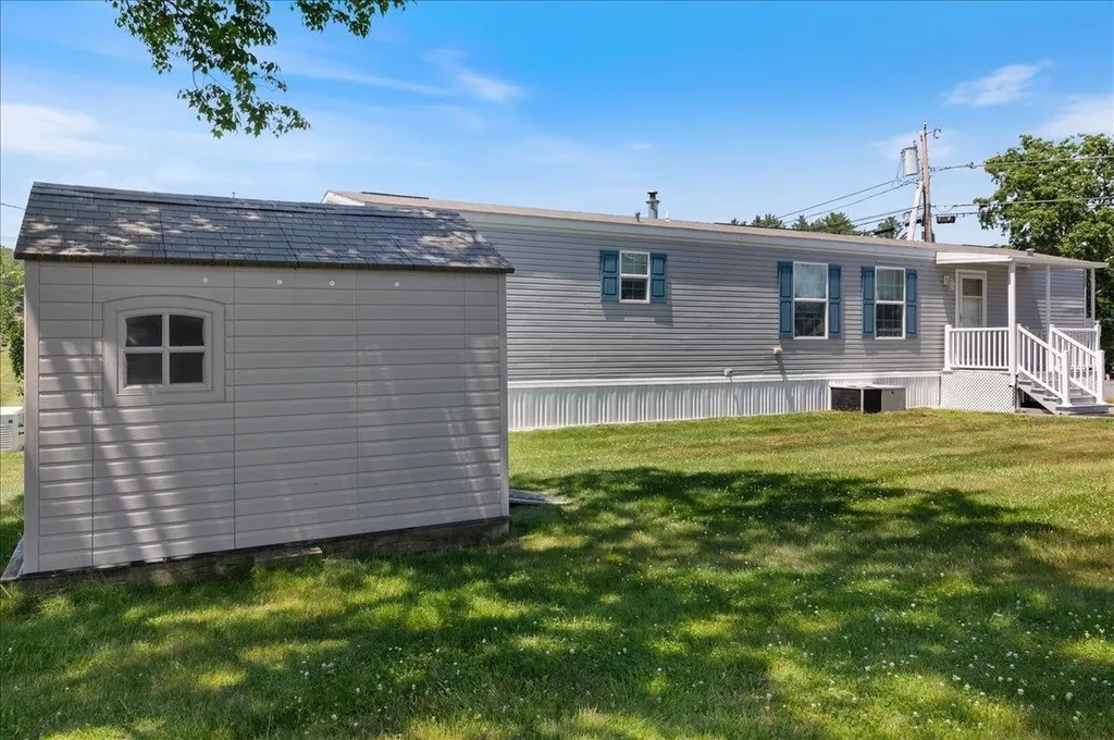 82 Caddy Drive Salem NH 03079