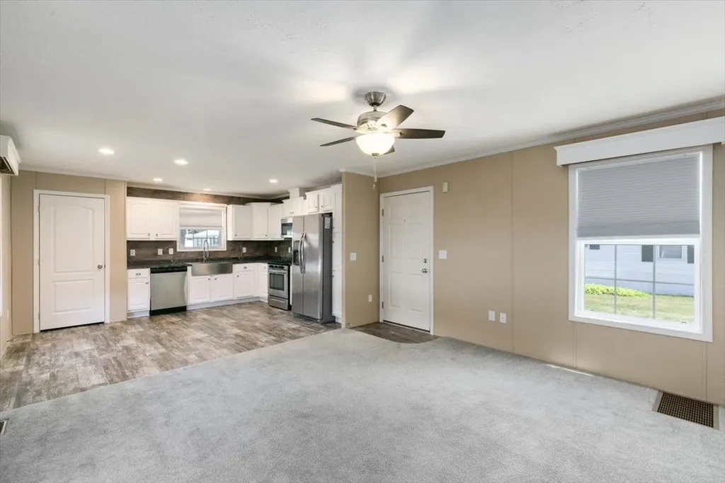 82 Caddy Drive Salem NH 03079