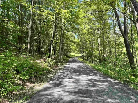 00 Greely Shunpike Road Hartford VT 05059