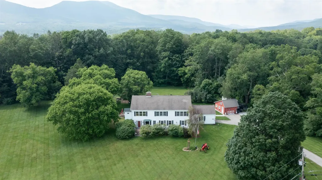 445 Canterbury Road Manchester VT 05255