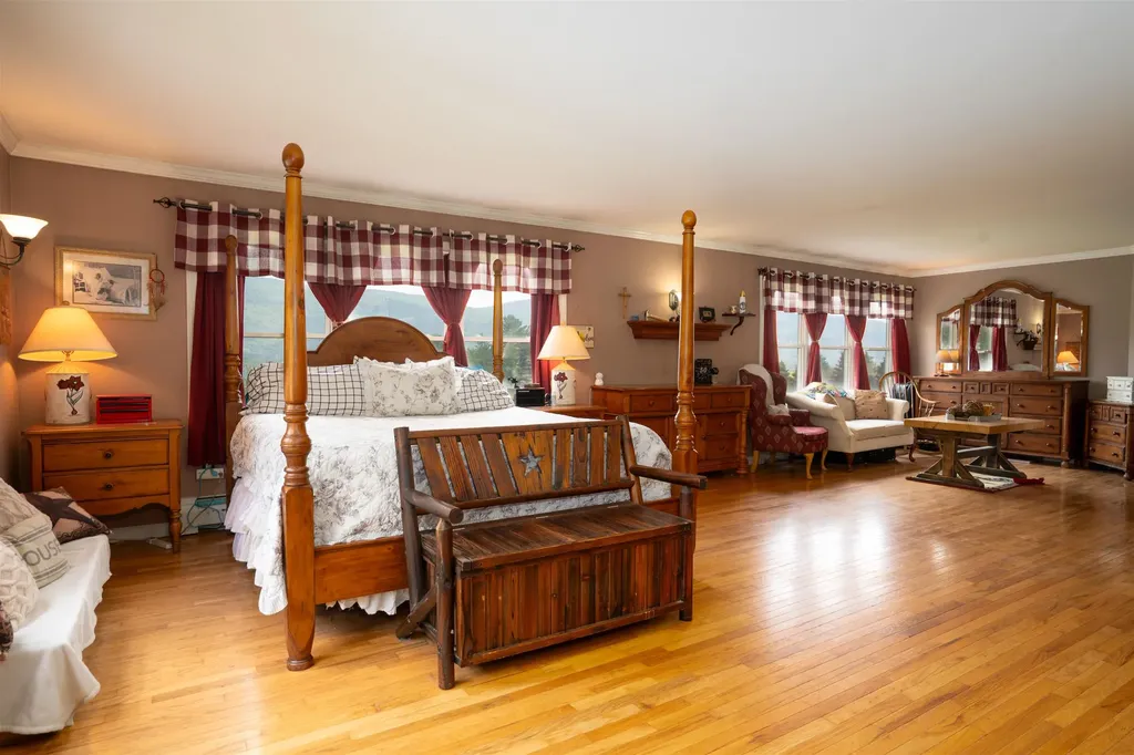 445 Canterbury Road Manchester VT 05255