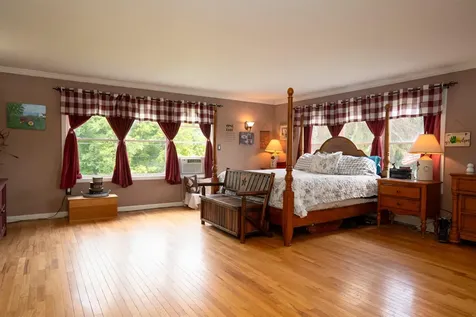 445 Canterbury Road Manchester VT 05255