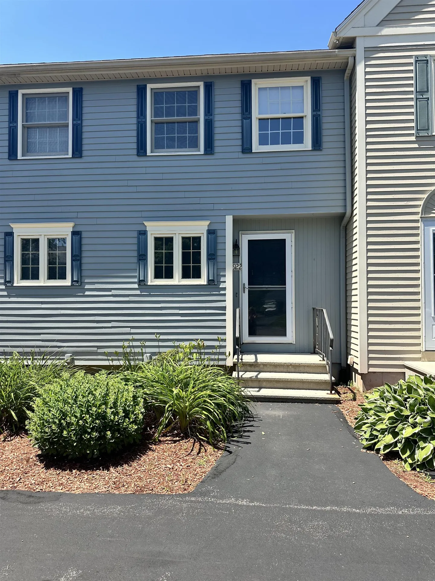 922 Fox Hollow Drive Hudson NH 03051