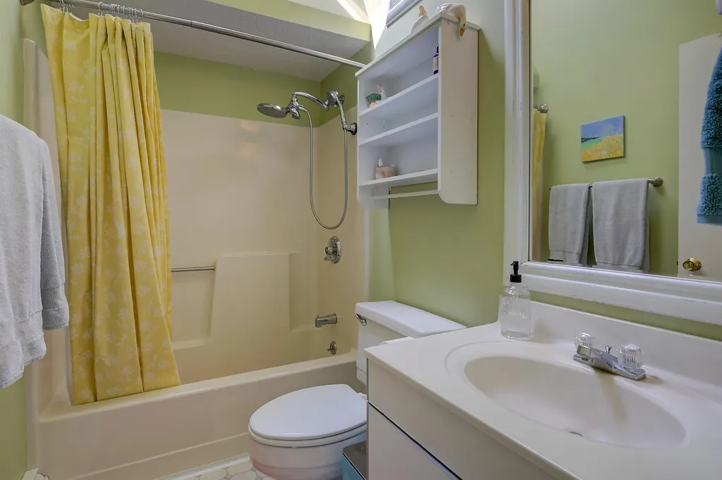 24 Amars Place Conway NH 03818