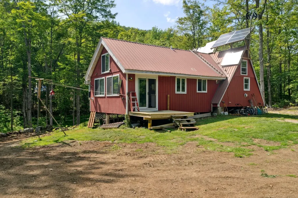 1838 Brown Schoolhouse Road Reading VT 05062