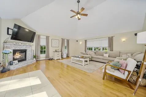 159 Peppermint Street Goffstown NH 03045