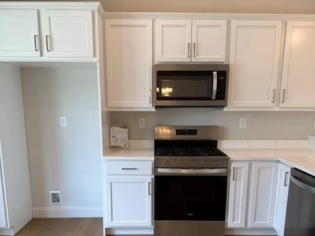54B Sunset Ridge Epping NH 03042